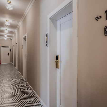 Timeless Boutique Suites By Bqa Budapest Eksteriør billede