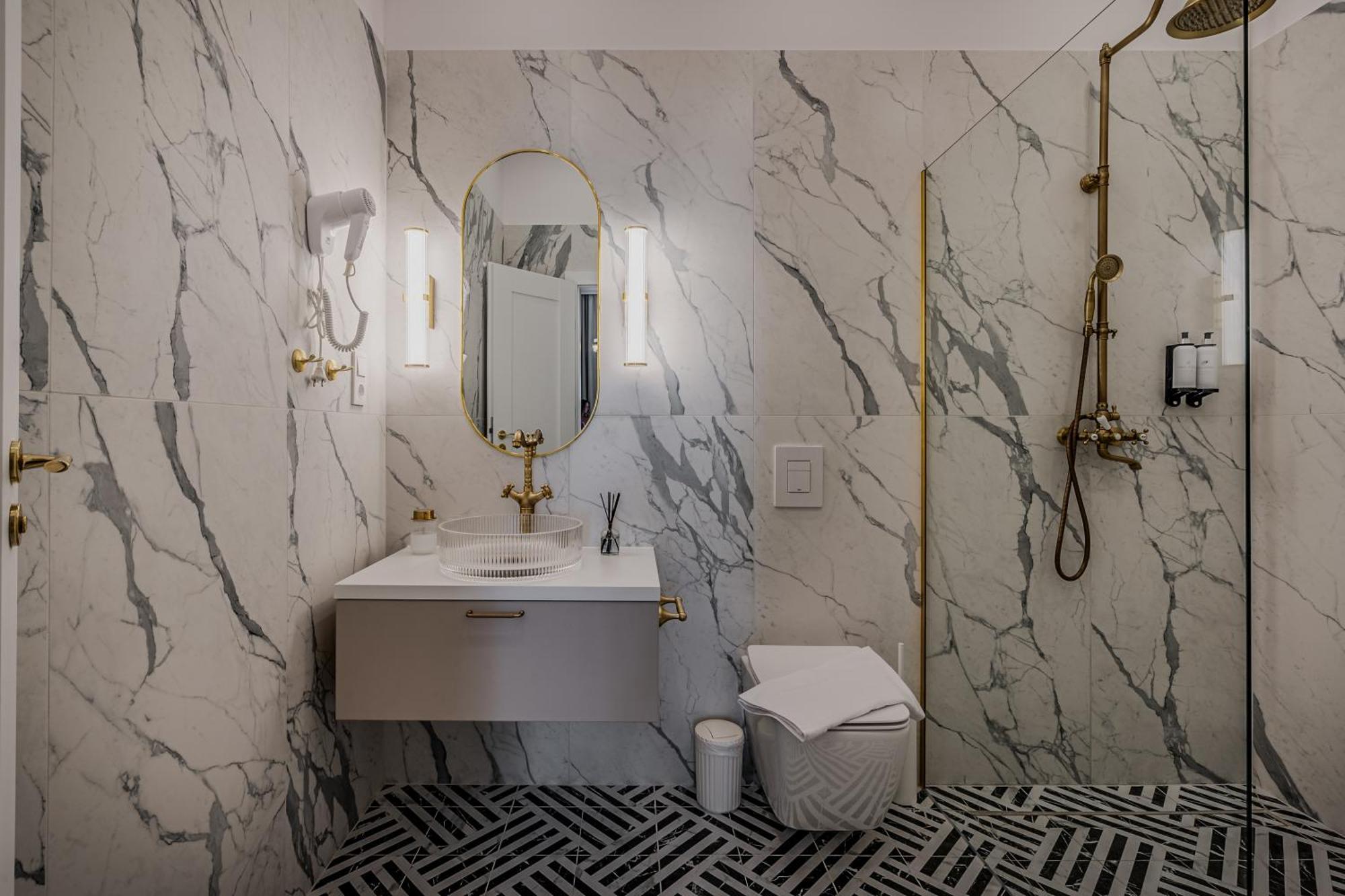 Timeless Boutique Suites By Bqa Budapest Eksteriør billede