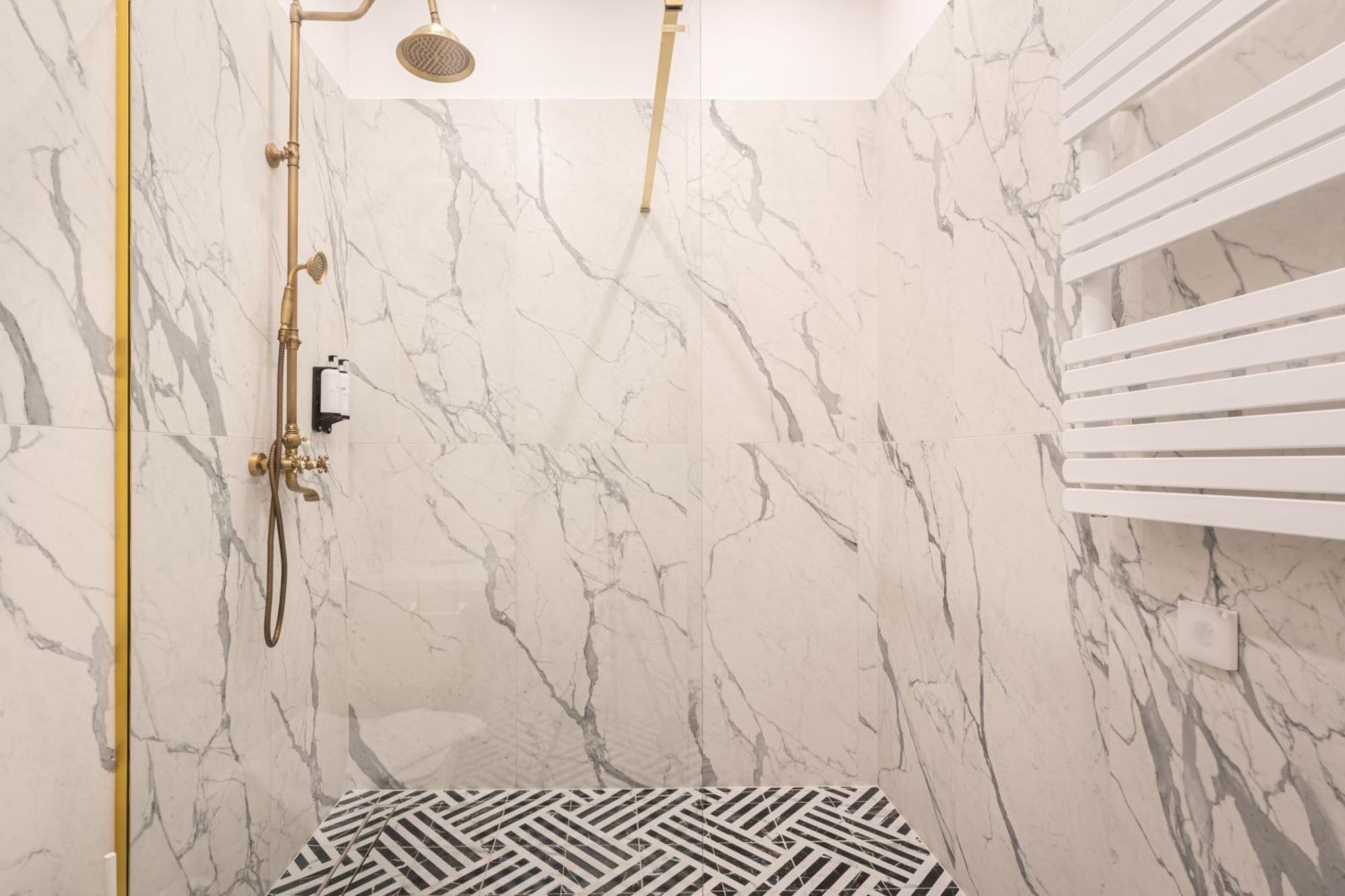 Timeless Boutique Suites By Bqa Budapest Eksteriør billede