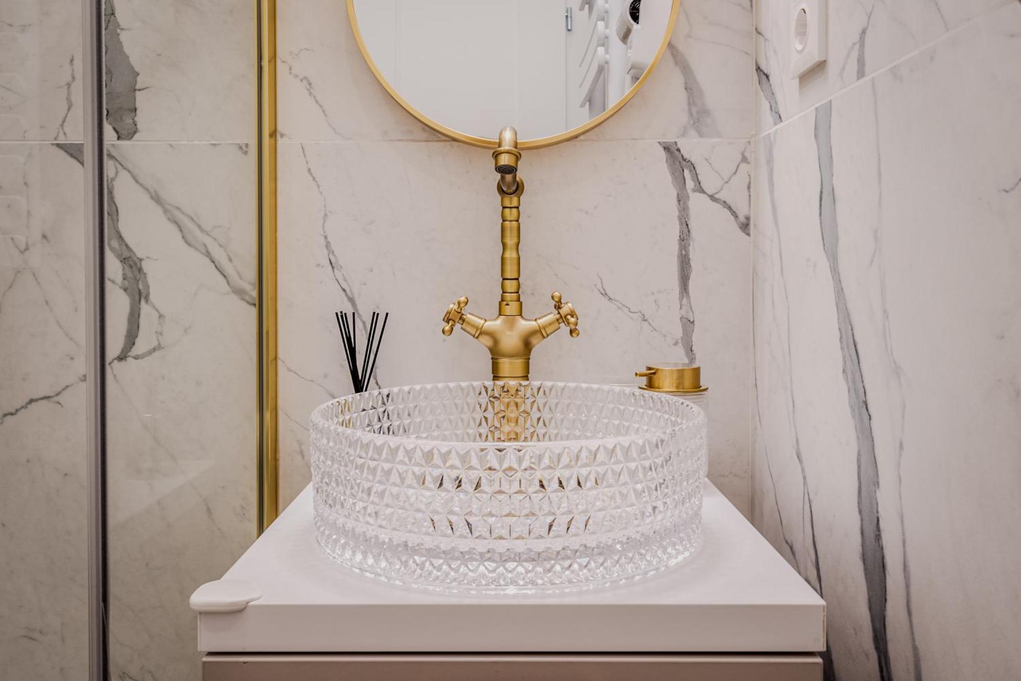 Timeless Boutique Suites By Bqa Budapest Eksteriør billede